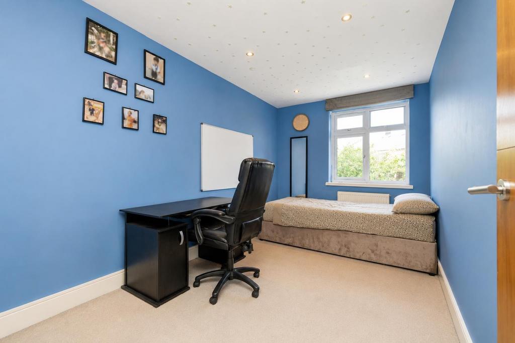 Apartment in London - View 6