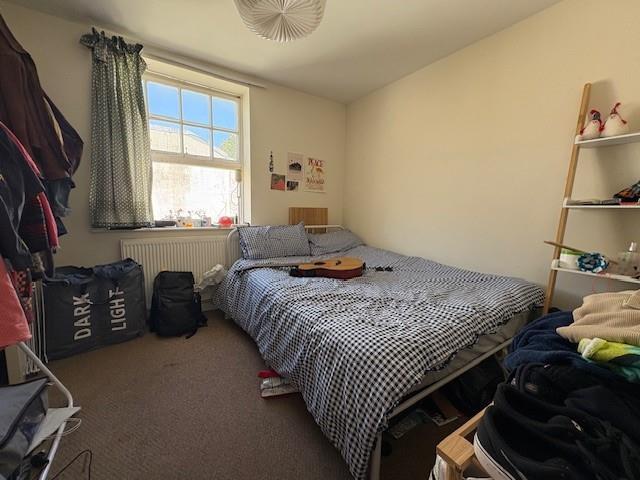 Apartment in Brighton, Whitehawk - More