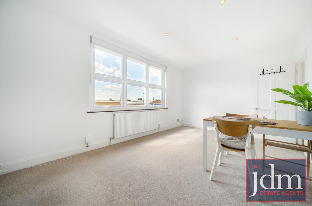 Apartment in London, Greenwich Town Centre, East Greenwich - View 2