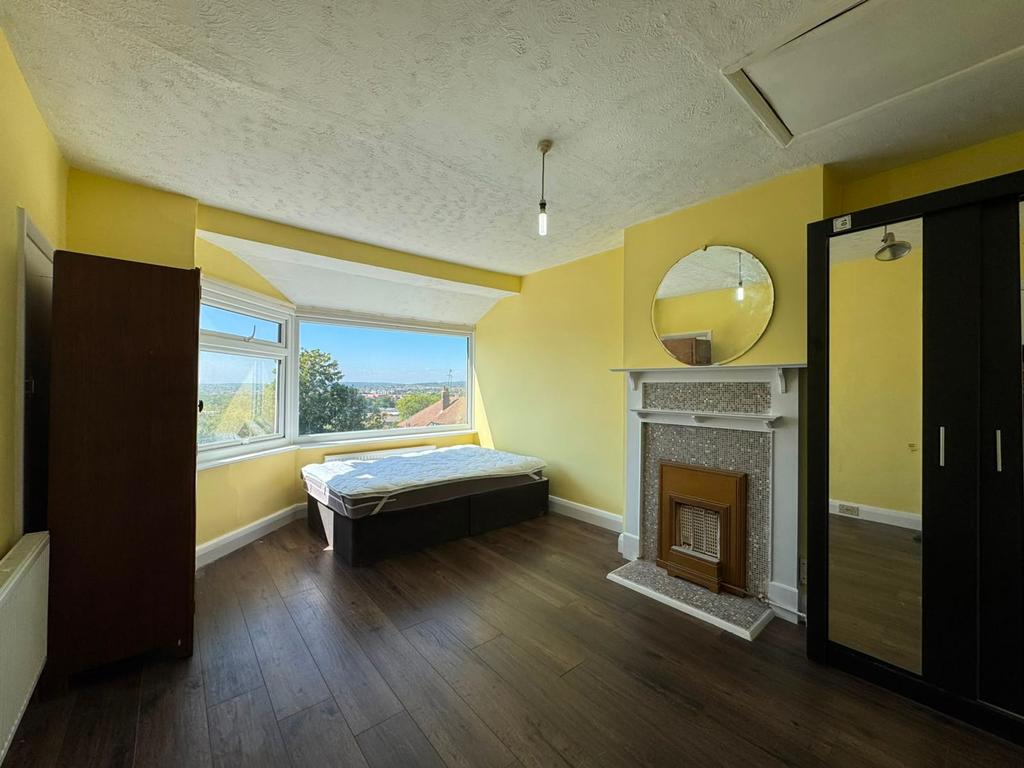 House in London - View 3