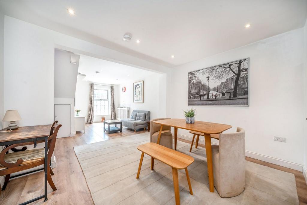 House in Hounslow - View 2