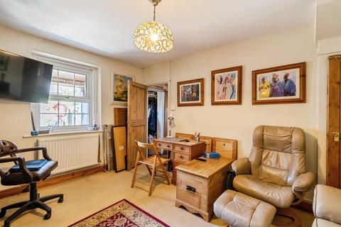 2 bedroom detached house for sale, Wood Lane, CHIPPENHAM
