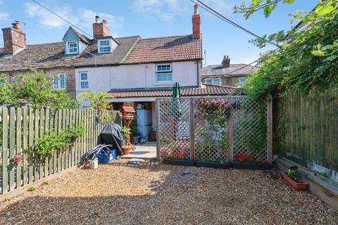 2 bedroom detached house for sale, Wood Lane, CHIPPENHAM