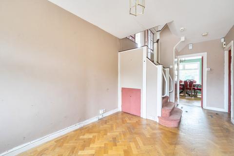 5 bedroom semi-detached house for sale, Hillcrest Gardens, London