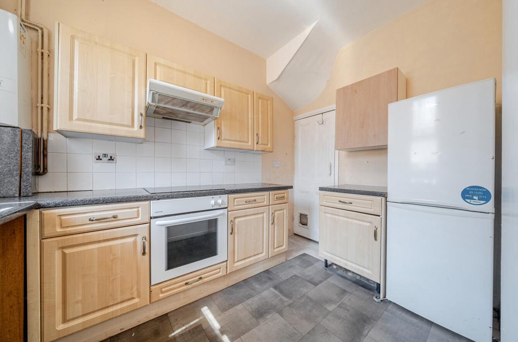 Salisbury Terrace, Leeds, West Yorkshire, LS12 - View 2