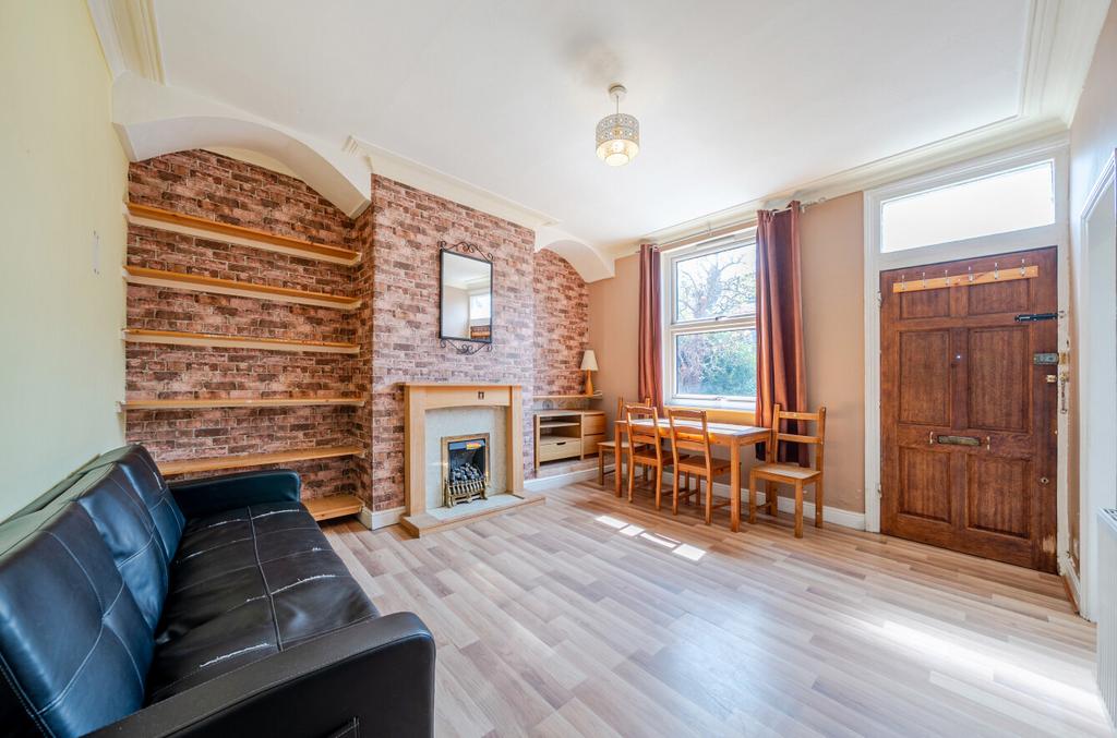 Salisbury Terrace, Leeds, West Yorkshire, LS12 - View 4