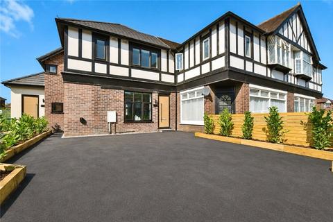 2 bedroom flat for sale, Gladville Drive, Cheadle, Cheshire, SK8