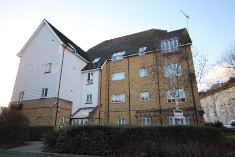 2 bedroom flat to rent, Compass Court, Gravesend