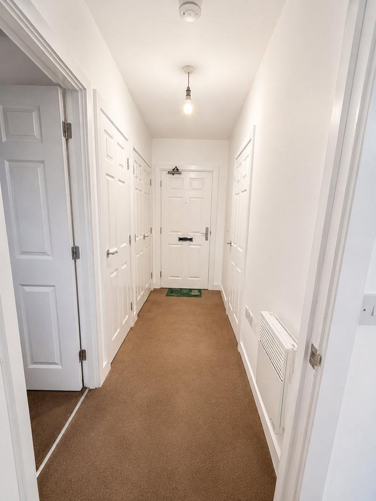 Apartment in Southampton - View 4