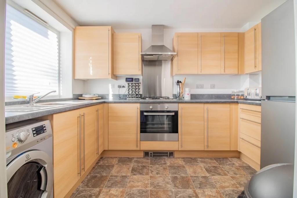Harvest Close, Beeston, Nottingham, Nottinghamshire, NG9 - View 4