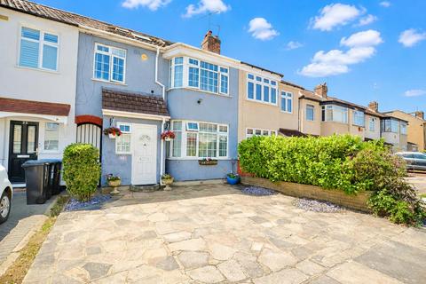 Carisbrook Close, Willow Estate, Enfield