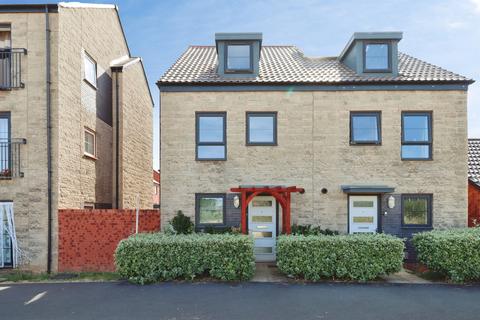 4 bedroom semi-detached house for sale, Warner Lane, Yate, Bristol