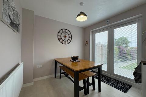 3 bedroom semi-detached house for sale, 32 Friars Close, Northallerton