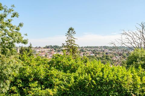 3 bedroom apartment for sale, Westover Gardens, Somerset BS9