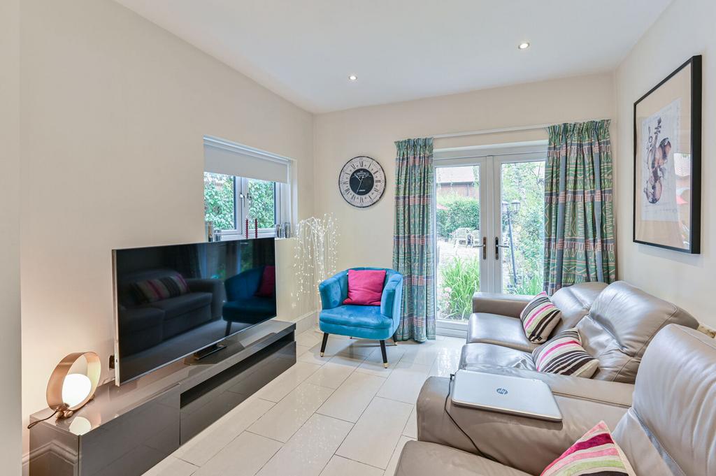 Apartment in London - More