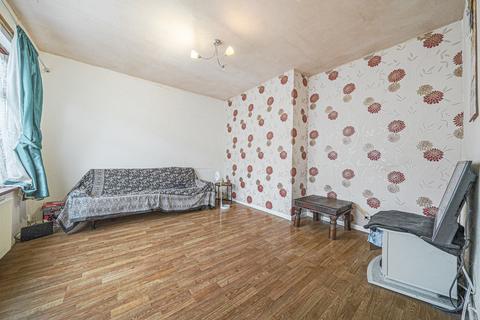 3 bedroom semi-detached house for sale, Valence Road, Erith