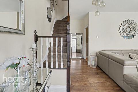 Kings Road, Chingford