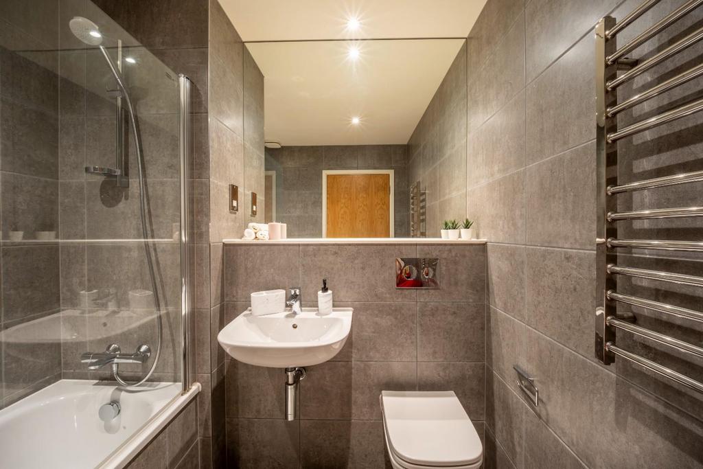 Regent Farm Road, Gosforth - View 4