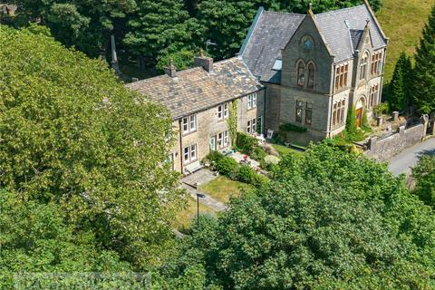 2 bedroom terraced house for sale, Hill End Road, Delph, Saddleworth, OL3