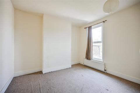 2 bedroom apartment for sale, Russell Road, London, N13