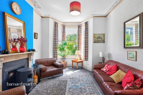 2 bedroom maisonette for sale, Offley Road, London