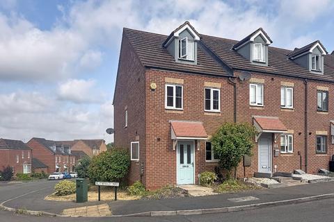 3 bedroom semi-detached house to rent, Blithfield Way, Stoke-on-Trent