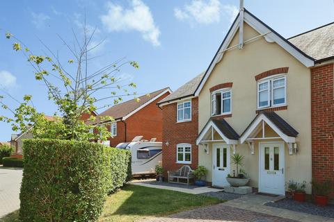 3 bedroom semi-detached house for sale, Goldfinch Lane, Hellingly, Hailsham