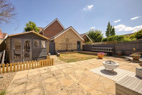 3 bedroom detached house for sale, Cornelis Drive, Minster, Ramsgate, Kent, CT12
