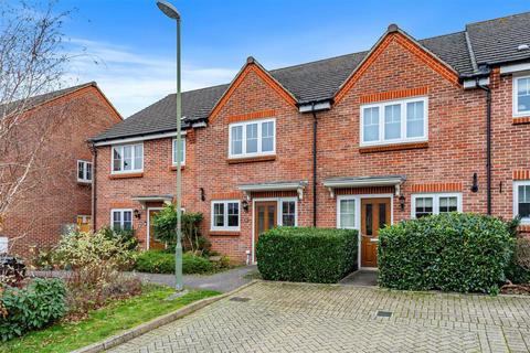 2 bedroom house to rent, Clayhanger, Guildford