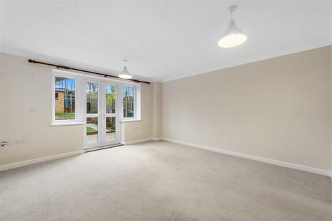 2 bedroom house to rent, Clayhanger, Guildford