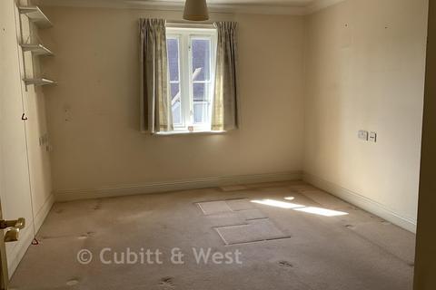 1 bedroom flat for sale, High Street, Billingshurst, West Sussex