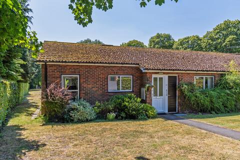 2 bedroom semi-detached bungalow for sale, Bedfield Lane, Headbourne Worthy, SO23