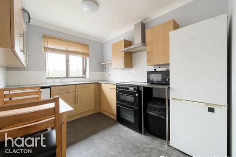 2 bedroom flat for sale, Warwick Road, Clacton-On-Sea