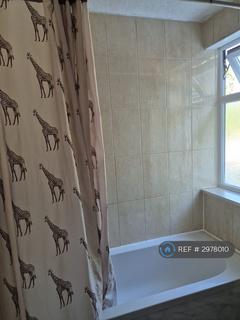 3 bedroom terraced house to rent, Salisbury Avenue, Barking, IG11