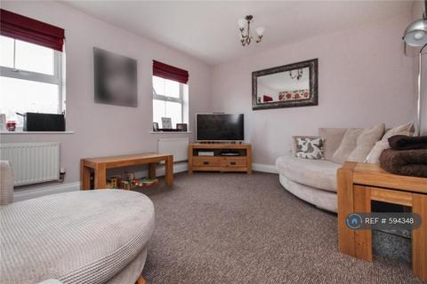 4 bedroom semi-detached house to rent, Torun Way, Swindon, SN25