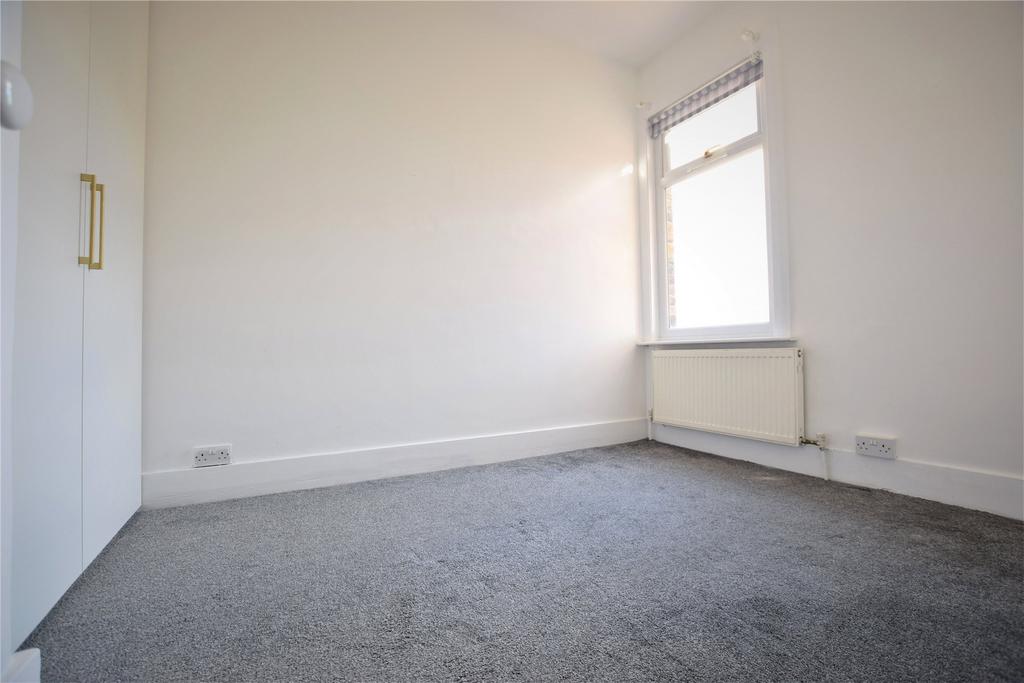 House in Sutton - More