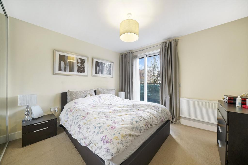 Apartment in London - View 3