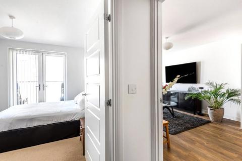 1 bedroom flat for sale, Trobridge, London NW9
