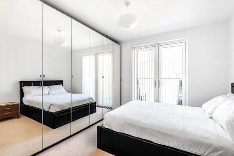 1 bedroom flat for sale, Trobridge, London NW9