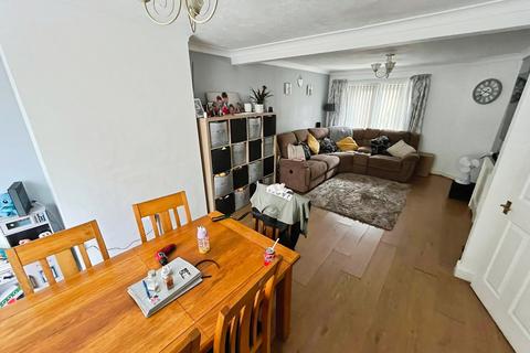 3 bedroom end of terrace house for sale, 58 Potters Green Road, Potters Green, Coventry, West Midlands CV2 2AL