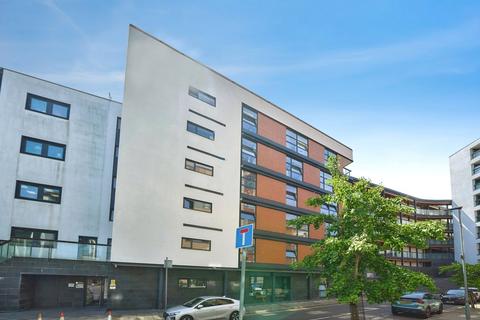 2 bedroom flat for sale, Hallings Wharf Studios, 1 Channelsea Road, London, E15