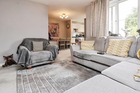 2 bedroom ground floor flat for sale, Field Sidings Way, KINGSWINFORD