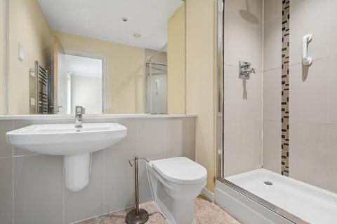 2 bedroom apartment for sale, Marsh Road, Pinner