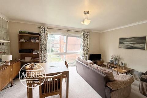 2 bedroom flat for sale, Walsall Road, Four Oaks, Sutton Coldfield