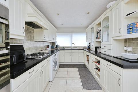 4 bedroom detached house for sale, High Green, Norwich