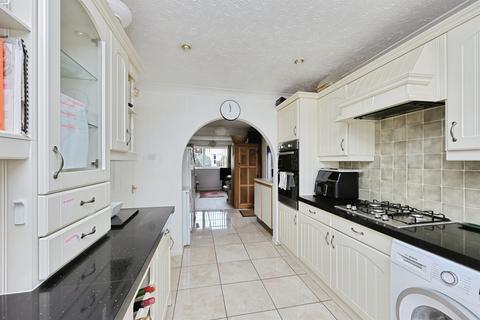 4 bedroom detached house for sale, High Green, Norwich