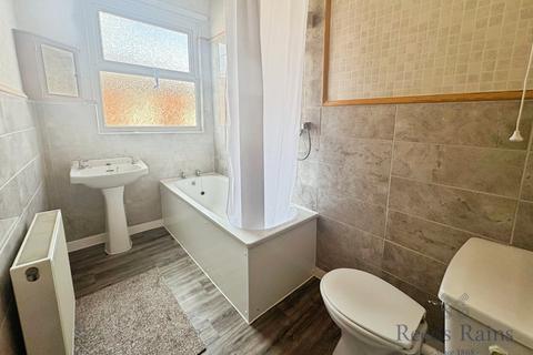 2 bedroom terraced house to rent, Lovat Road, Lancashire PR1