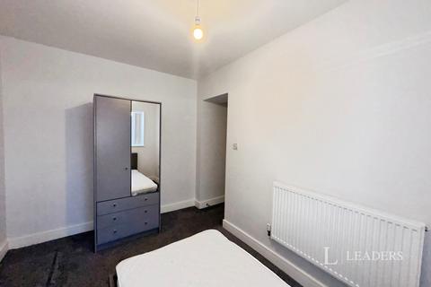 2 bedroom flat to rent, Rimrose Road, Bootle, Merseyside, L20