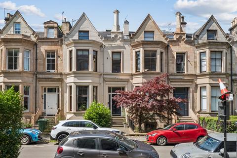 2 bedroom flat for sale, Cecil Street, First Floor Flat, Hillhead, Glasgow, G12