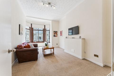 2 bedroom flat for sale, Cecil Street, First Floor Flat, Hillhead, Glasgow, G12